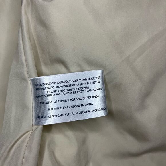 Woolrich Ivory duck down filled puffer vest sz Medium - Picture 3 of 7